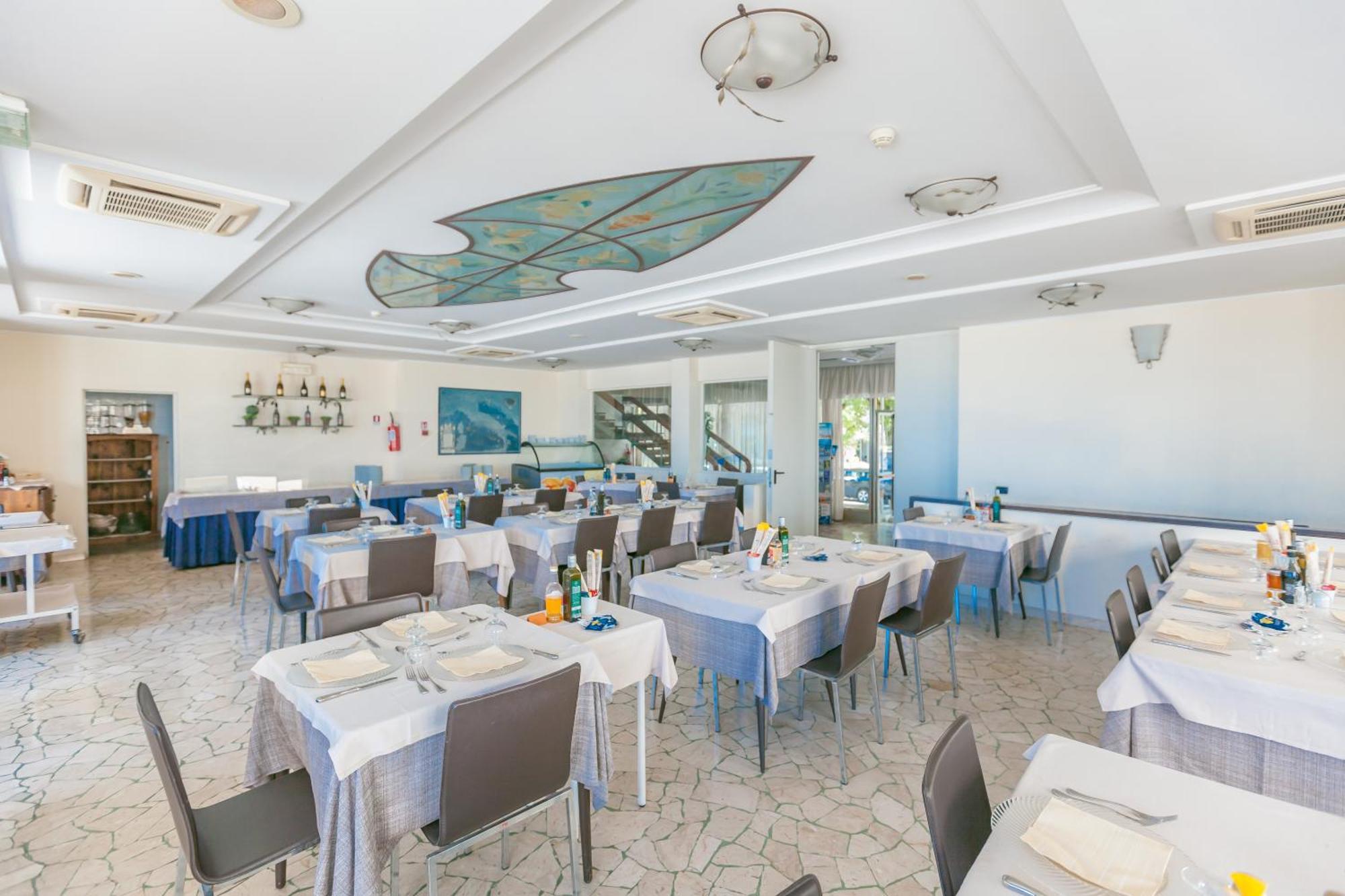 Hotel Patrizia Milano Marittima Exterior photo