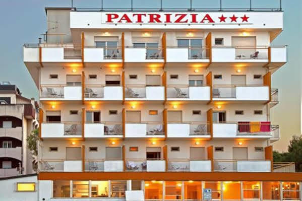 Hotel Patrizia Milano Marittima Exterior photo